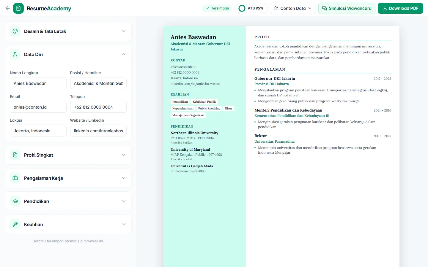 The CV editor: a sectioned form on the left, the rendered CV in the centre, and a toolbar carrying an ATS score of 95%, a sample-data toggle, an interview simulator and a download button.