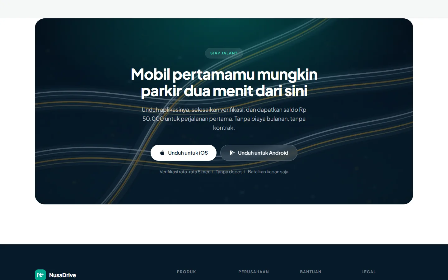 The closing panel — "Mobil pertamamu mungkin parkir dua menit dari sini" — with iOS and Android download buttons and a note on verification time.